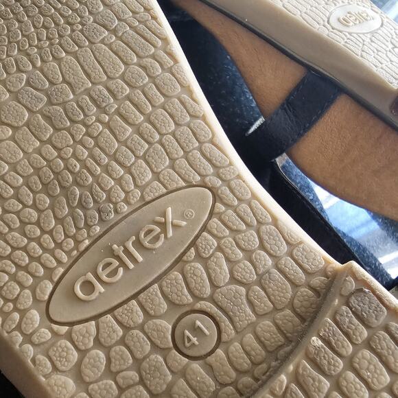 Aetrex Women's Navy Beaded Sandal Size 41 Pre-loved- Great Condition - Picture 6 of 9